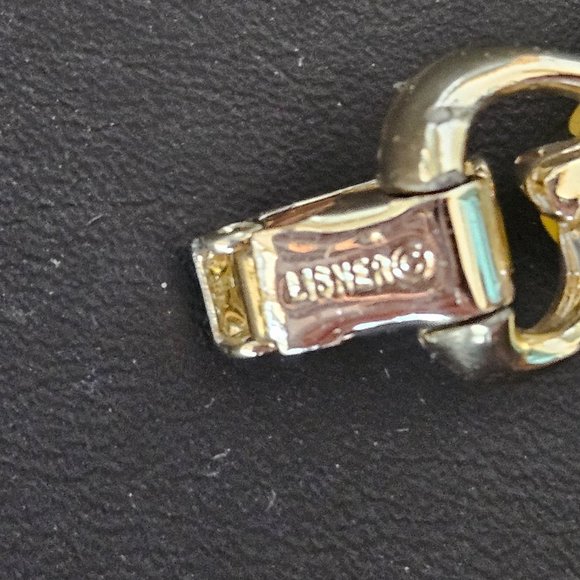 Vintage Lisner Shades of Yellow Molded Glass Leaves Bracelet - Picture 7 of 7